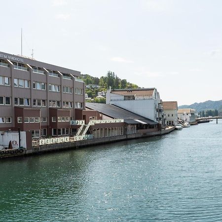 Maritim Fjordhotel Flekkefjord Extérieur photo